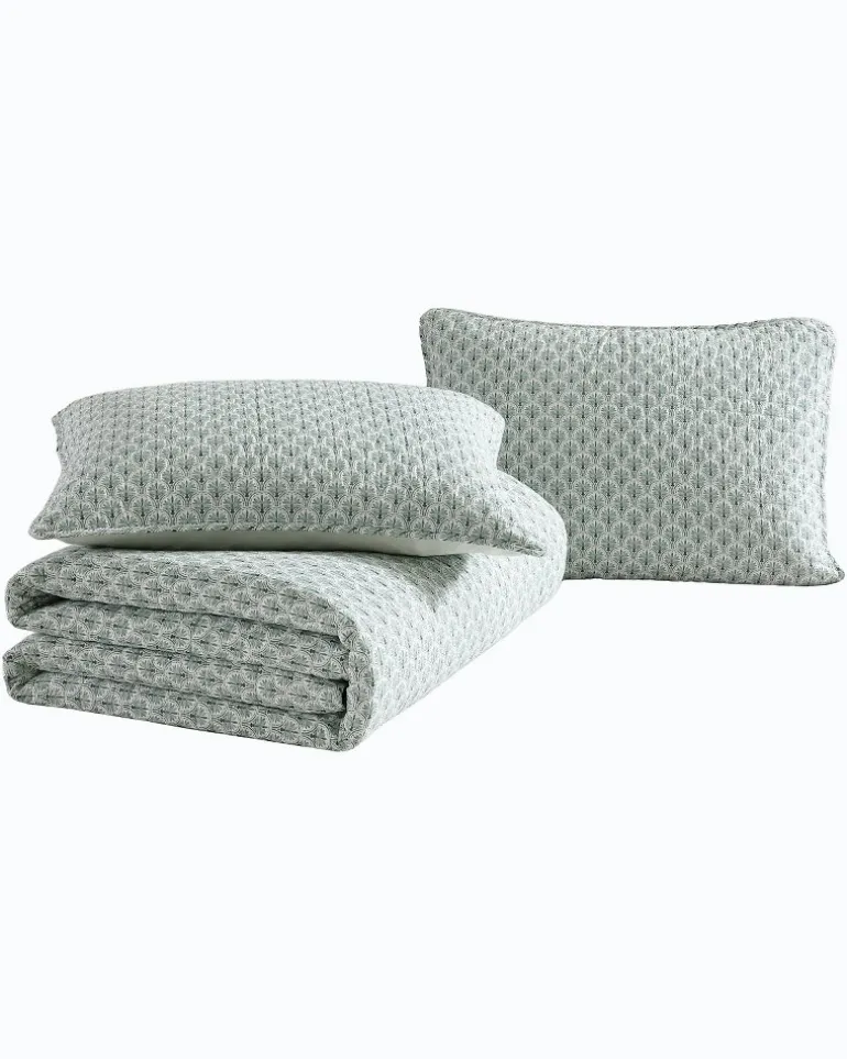 Coastal Batik 3-Piece King Quilt Set