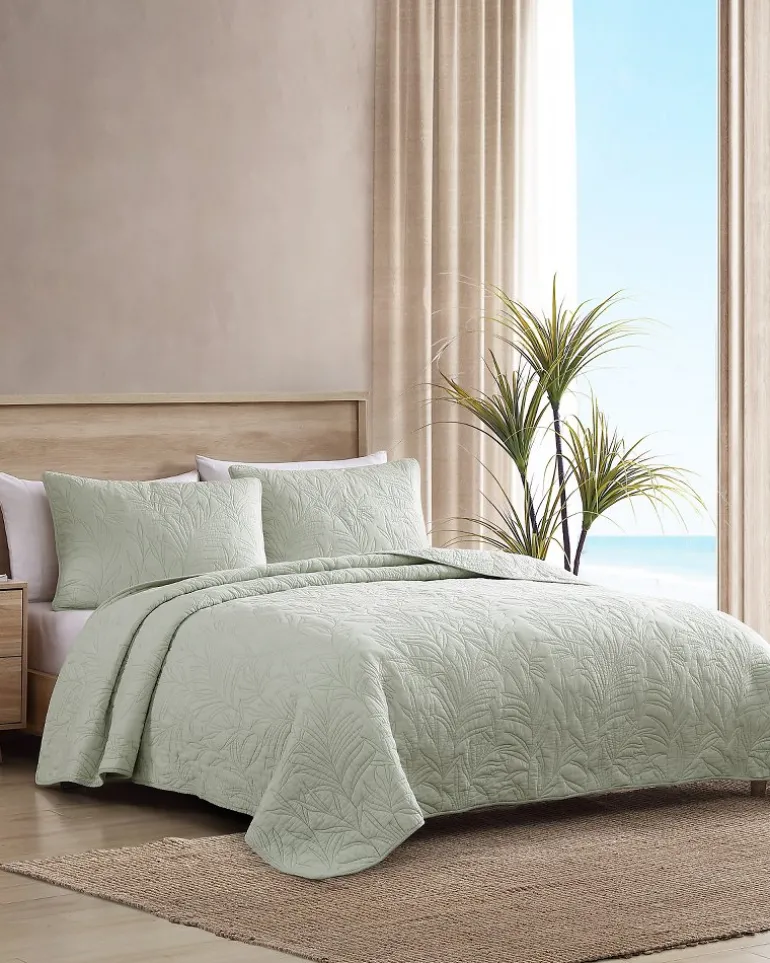 Solid Costa Sera Twin Quilt