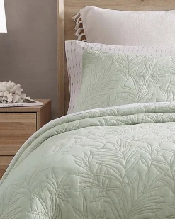 Solid Costa Sera Twin Quilt