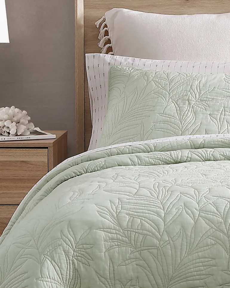 Solid Costa Sera Twin Quilt